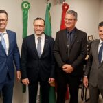 Presidente da Câmara de PG prestigia homenagem a Filipe Barros
