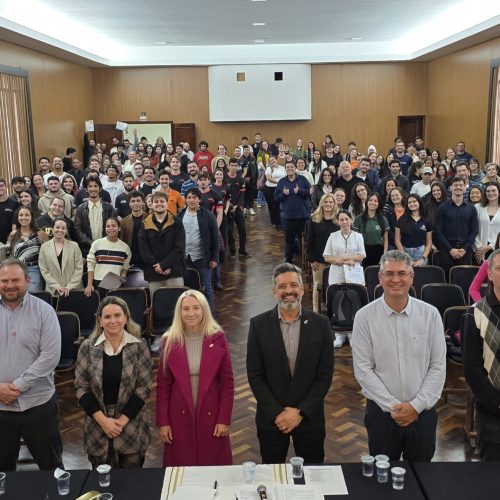 Câmara realiza sessão especial na UTFPR e aproxima Legislativo da comunidade acadêmica