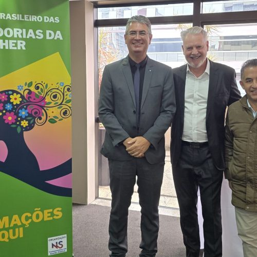 Presidente da Ascamsul, Julio Kuller, participa do I Congresso Sul-Brasileiro de Associações de Câmaras em Curitiba