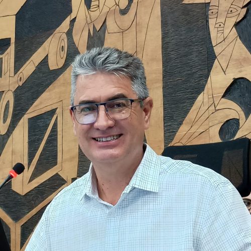 Projeto de lei propõe brinquedos e aparelhos de academia adaptados para pessoas PCD