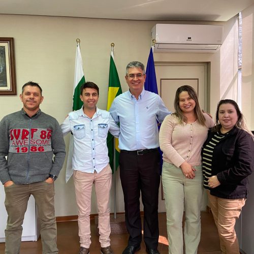 Presidente da Câmara de Ponta Grossa recebe comitiva de Imbaú para fortalecimento institucional