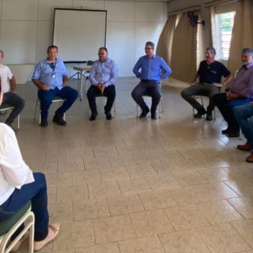 Reunião com agricultores é realizada em Tibagi