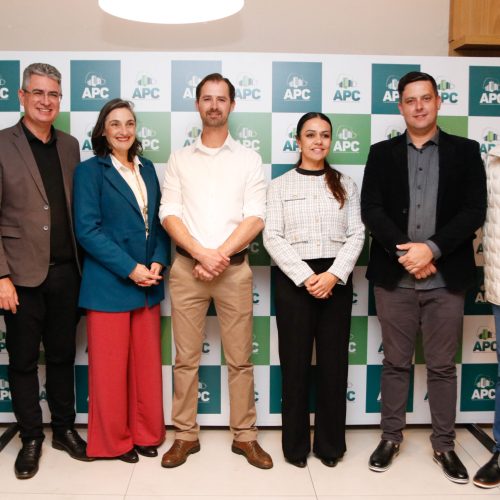 Julio Küller prestigia posse da nova diretoria da APC e reforça compromisso com o setor da construção