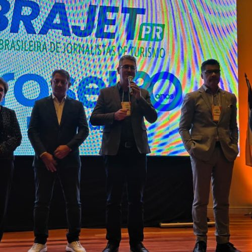 Cerimônia marca abertura do Fórum Empresarial de Turismo Regional
