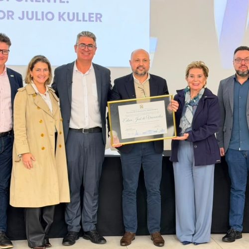 Edson Vasconcelos recebe título de cidadão honorário de PG